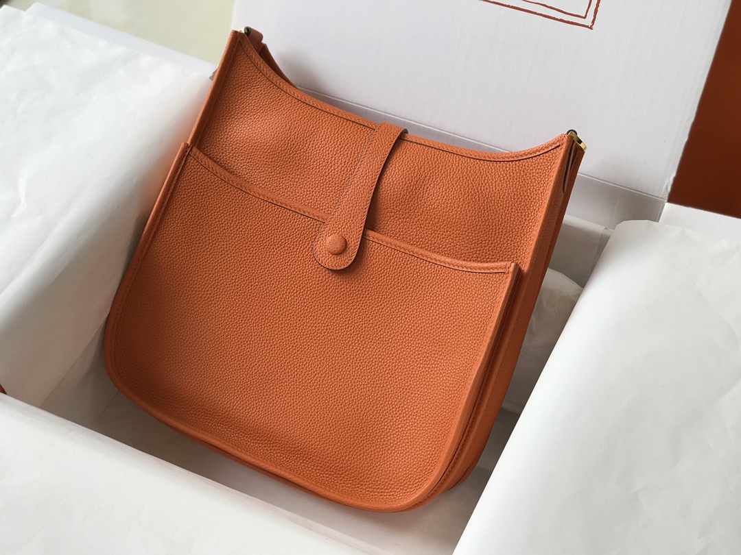 Hermes Evelyne III 29 PM Shoulder Bag In Orange Clemence Leather